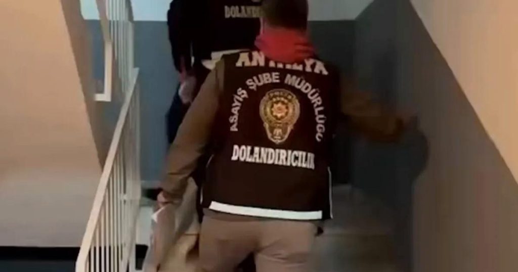 Çökertildi: Türkiye Genelinde Dev Operasyonla 180 Şüpheli Yakalandı ve 2,1 Milyar TL’lik Dolandırıcılık Ağı Çökertildi
