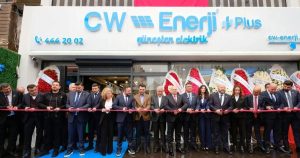 CW Enerji İzmir Plus Bayiyle Enerji Dönüşümünü Şehrin Kalbinde Sahada Yaşatıyor: Yenilikçi Akıllı Bina ve Esnek Bayilik Ağıyla Yeni Ufuklar