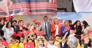 Denizli’de 23 Nisan Coşkusu: Çocuklar ve Aileler İçin Renkli Şenlikler