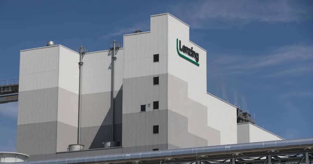 Dönüşümün Işığında Lenzing: 2025 Yıllık ve Sürdürülebilirlik Raporu ile Endüstrinin Kalbinde Devrim