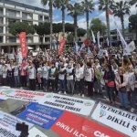 Dikili Bölge Mitinginde Emeklilerden Sefalet ve Yaşam Hakkı Talepleri