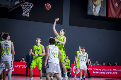 Geleceğin Parlayan Yıldızları: TOFAŞ, Mustafa Soykan Bağadır ve Kerem Çorumlular’a 5’er Yıllık Profesyonel Sözleşme