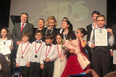 Geleceğin Virtüözleri İzmir'de Doğdu: 2026 ADS Piyano Festivali ve Yarışması