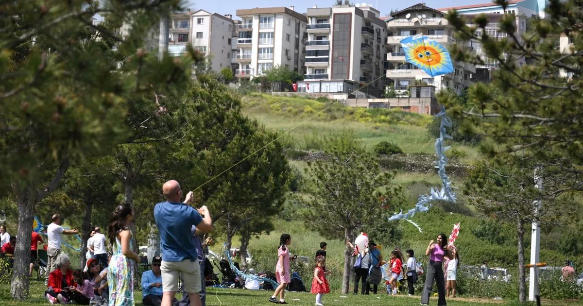 Geleneksel Uçurtma Şenliği Bornova’da Çocukların Gökyüzünü Renklendirecek