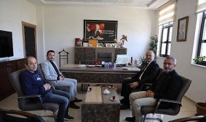 Geyve’nin Umudu: Eğitimde Dayanışma ve Geleceğe Yatırım İçin Belediye Başkanıyla Öğretmenler ve Öğrencilerden Olağanüstü Buluşma