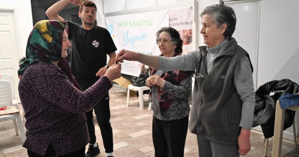 Gönül Güneşi: Gençlik Merkezi’nde Dört Mevsim Multidisipliner Yaşlanma Dostu Aktiviteler