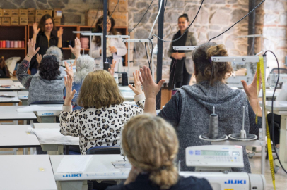 Halkapınar’ın Meslek Fabrikası Sesi Susuldu: Kurslar ve Umutlar Durdu, Gelecek İçin Yeni Ufuklar Aranıyor