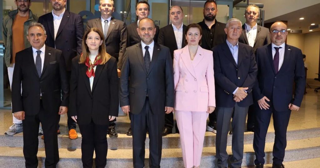 İhracatta Yıldızlar Sahne Aldı: Ege Deri ve Deri Mamulleri Ödüllerle Taçlandırıldı