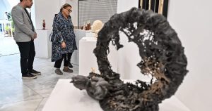 Işığın Seramiğe Dokunan Karanlığı Aydınlatan Koruyamadıklarımız: Topraktan Umuda Uzanan Bir Sergi Serüveni