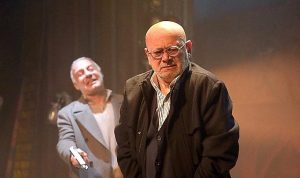 Işıkla Yolculuk: Şehrin Sahnesinde Bir Bahar Tiyatrosu Diyarı