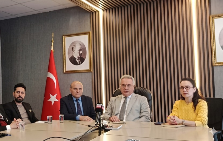 İzmir Demokrasi Üniversitesi’nde Uzundere Vizyonu ve Yapay Zeka Yolculuğu: Eğitimde Yeni Dönem Başlıyor