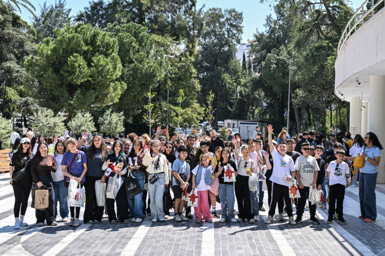 İzmir Kitap Fuarı’nda Öğrenciler ve Öğretmenler Enerji Dolu Anlar Yaşadı