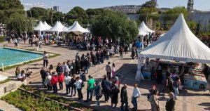 İzmir Kitap Fuarı’nda Okurların Buluşması ve Edebiyatın Gücüyle Dayanışma Rüzgarı