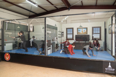 İzmir’de Deprem Farkındalığında Yenilikçi Sanal Gerçeklik Eğitimi: Panik Yok, Çök-Kapan-Tutun Güçleniyor