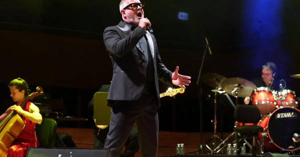 İzmir’de Luca Minnelli Rüzgârı: AASSM’de Unutulmaz Bir Akşam