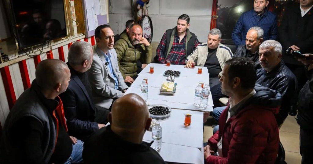 İzmir’de Mini-Bus Şöleni: Eşki’yle Esnaf Route’a Yeni Umutlar Çiziliyor