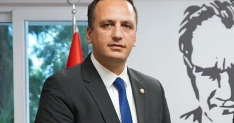 İzmir’de Şok Gelişme: Başkan ve 3 Şüpheli Gözaltında! Yolsuzluk İddialarıyla Başlayan Soruşturma Derinleşiyor