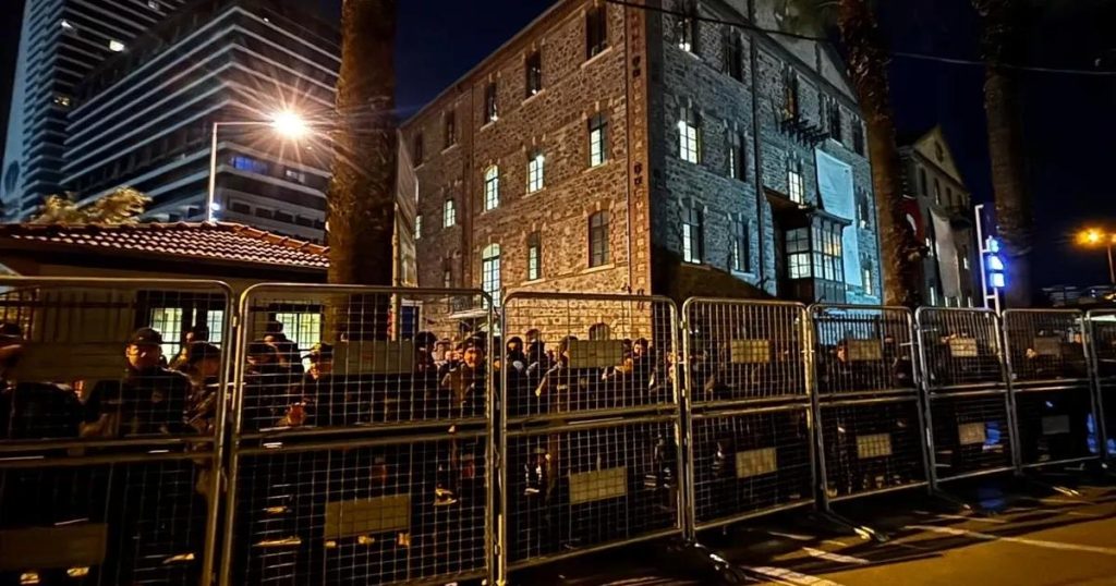 İzmir’de Tahliye Saldırısı mı? Belediye Mücadelesi ve Tarihi Meslek Fabrikası’nın Sıra Dışı Hikâyesi