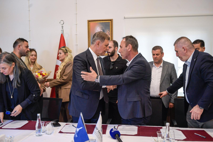 İzmir’de Yeni Toplu İş Sözleşmesiyle Çalışanlara Büyük Adımlar: Ücret ve Haklarda İyileştirme