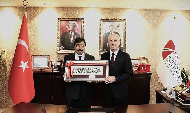 İzmir’de Yükseköğretim ve Sanayi İş Birliğinde Dev Adım: YÖK Başkanı Özvar’dan İKÇÜ ziyareti ve stratejik vurgu