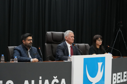 İzmir'in Yeni Belediye Geliri: Aliağa'da Meclis Kararıyla Faaliyet Raporu Onaylandı ve Promosyon Savaşı Sonuçlandı