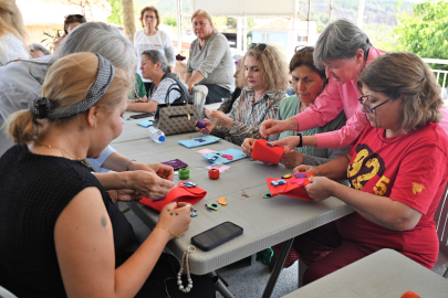 Kadın Buluşmalarıyla Görünmeyen Emeğe Işık Tutuluyor: Dayanışma ve Yetkinleşme İçin Her Ay Yeni Tema