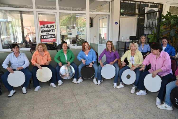 Kadın Buluşmalarıyla Görünmeyen Emeğe Işık Tutuluyor: Dayanışma ve Yetkinleşme İçin Her Ay Yeni Tema