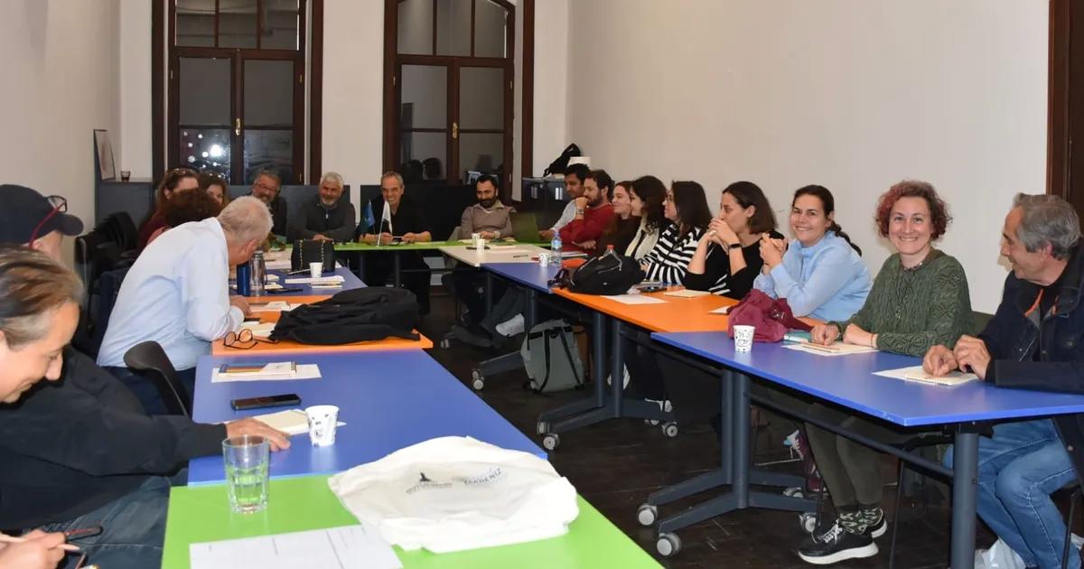 Kentin Dışlananlarına Yolculuk: Demokrasi Okulu Kentsel Politikalarda Yeni Bir Başlangıç