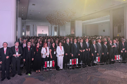 Kırılma Noktasıyla Şehrin İş Dünyası Bir Araya Geldi: KalDer Bursa ve BUSİAD’ın Sempozyumu Sahne Aldı