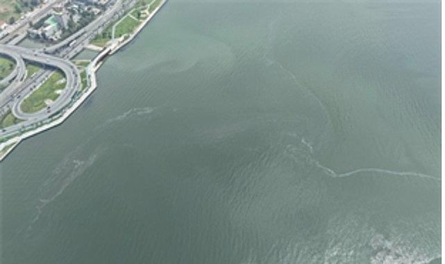 Körfezde Dron Desteğiyle Sürekli İzlenen Kirlilik Alarmı: İzmir’in Sınırlarını Zorlayan Denetimler ve Acil Önlemler