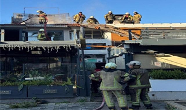 Korkunun Ardında Kahraman Müdahale: Restoranın Çatısında Başlayan Yangın Kontrol Altında