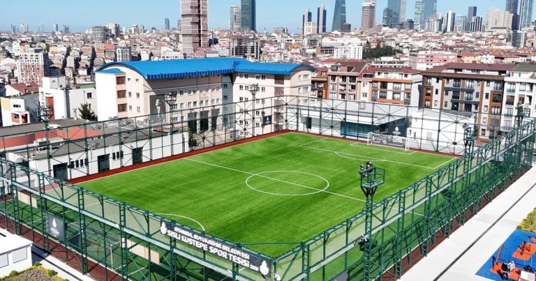 Kuştepe’de Yeni Bir Dokunuş: Şişli Kuştepe Spor Tesisi ve Zeminaltı Otoparkı Halkın Yüzünü Güldürdü