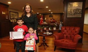 Kütüphane Işığında Yükselen Nesiller: Kitaplar, Ufuklar ve Höyük Sırlarını Aydınlatan Şehrin Öyküsü