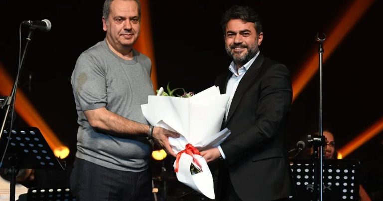 Manisa’da Rockstar Performans: Hilmi Yarayıcıyla Unutulmaz Bir Gece