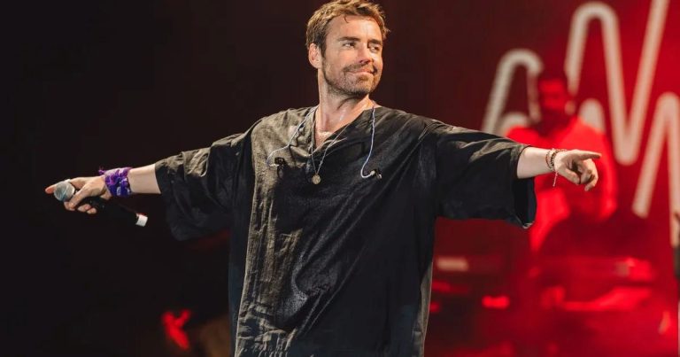 Murat Dalkılıç Yaz Turnesine Start Verdi: 30 Konserlik Büyülü Yolculuk Başlıyor