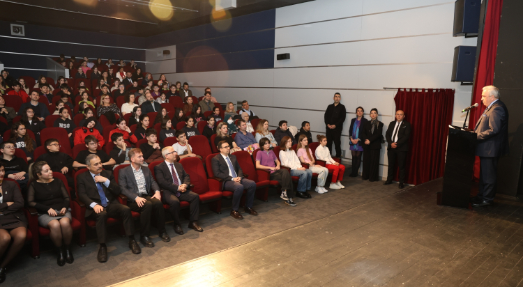 Nilüfer’in Çocuklarıyla Şehrin Renkleri: Resim Yarışması Ödülleri ve Sergi Ziyareti