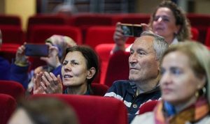 Ritmin İçindeki Umut: Notaların Öyküsü ve Sessiz Gücün Buluşması