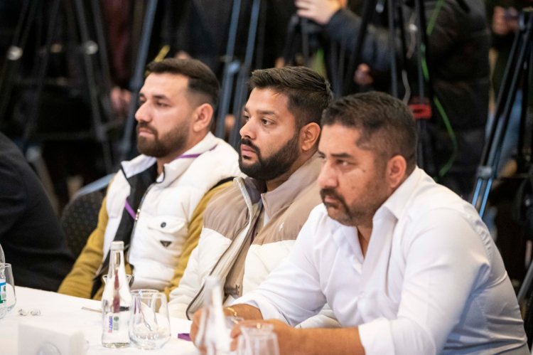 Roman Yurttaş Meclisiyle Şehrin Nabzı: İzmir'de Katılım, Diyalog ve Umut İnşa Ediliyor