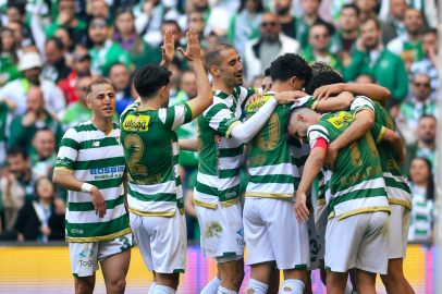 Şampiyonluğa Doğru Yol: Bursaspor 5-1 Somasporla Zirvedeki Yolunu Resmiyete Taşıdı