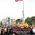 Şanlıurfa ve Kahramanmaraş’taki Saldırılar Sonrası Bornova’da Yükselen Dayanışma ve Okul Güvenliği İçin Yaşanan Kapsamlı Eylem