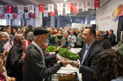 Toprağa Sahip Çıkmanın Gücüyle Bornova’da 382 BİN Fideli Yaşama Döküyoruz