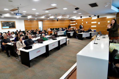 Toprak Dostu Adımlar: Bornovalı Üreticilere Ücretsiz Toprak Analizi ve Gübreleme Rehberi