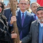 Van’da Çiftçilere Ömür Boyu Destek: 4,5 Milyon Fidan Hedefiyle Bereketli Tarım Yolculuğu