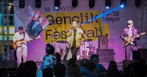 19 Mayıs’ın Gençlik Coşkusu Bornova’da Konserler, Paintball ve Satrançla Zirve Yaptı