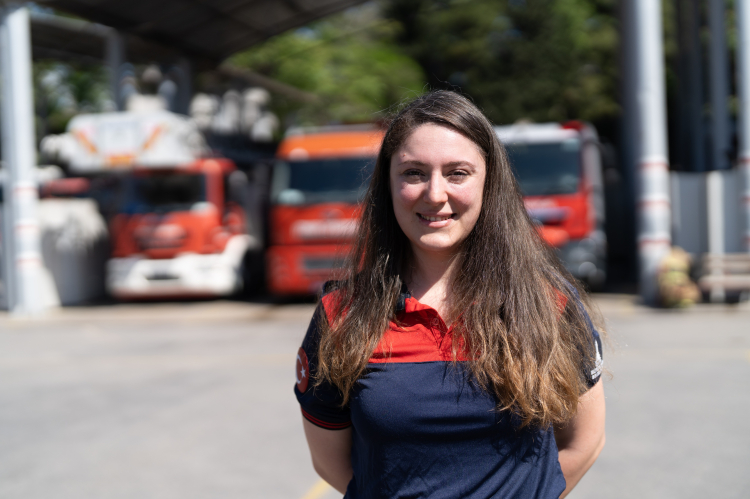 Annelerin Kahramanlığı: İtfaiyeciliğin ve Annelik Duygusunun İç İçe Geçtiği Anlatılar