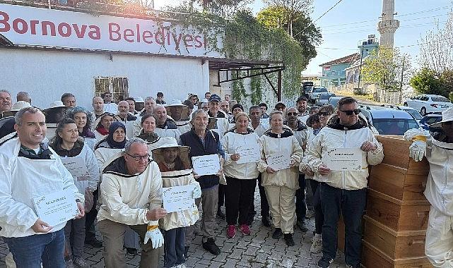Arıcılıkta Yeni Nesil Umut: Bornova’nın 10. Arıcılık Kursu 80 Yeni Kovarüstü Yetenekle Başladı ve Sürdürülebilirlik İçin Adımlar Atıldı