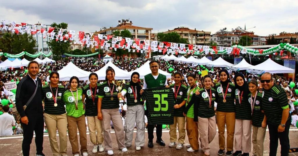 Bağımsız Geleceğin İzinde Sağlıklı Nesiller İçin Büyük Buluşma: Yeşilay ve Eğitim Camiası İstanbul’da Buluştu