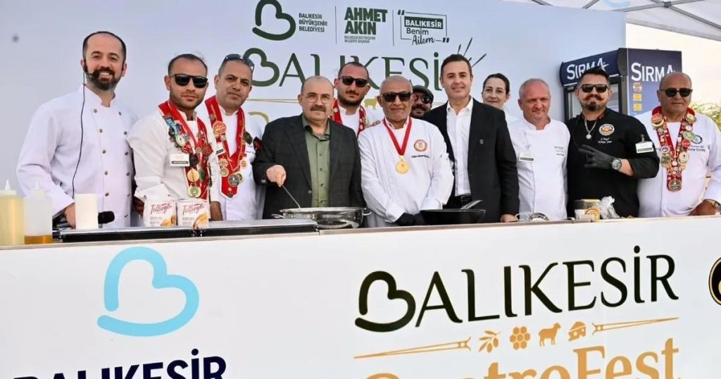 Balıkesir GastroFest: Lezzetin Büyük Şöleni ve 50 Metrelik Kokoreç İzdüşümü