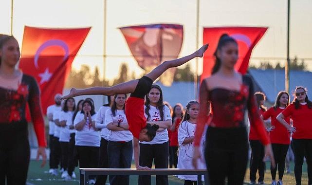 Bandırma Vapuru’nun Işığında Gençliğin Yükselişi: Coşku, Bağımsızlık ve Umut Rüzgârı