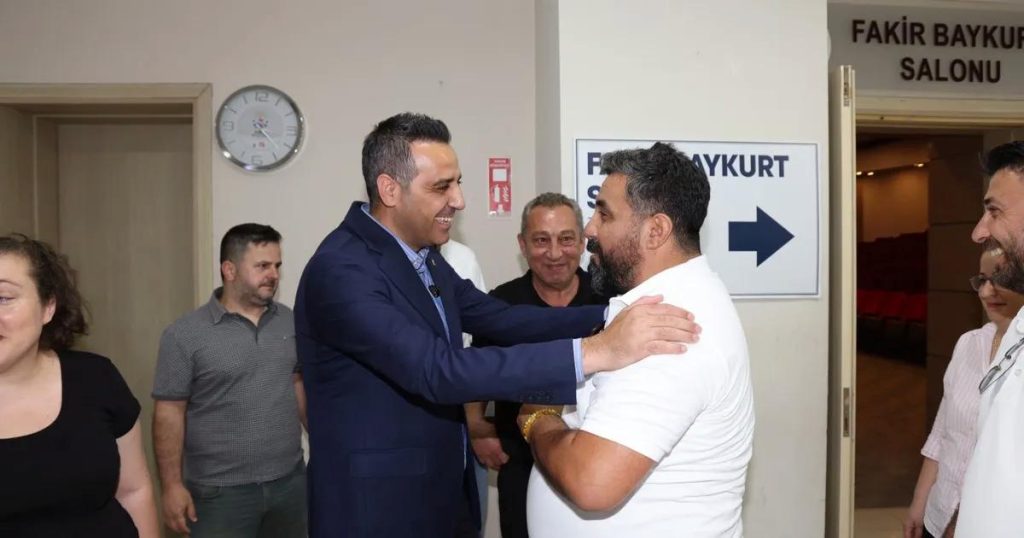 Bayram Ziyaretinde Dayanışma Rüzgârı: Başkan Yıldız Başından Sonuna Emek ve Aileye Vefa Mesajı